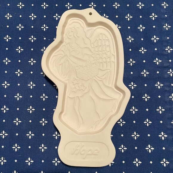 Longaberger Angel Series Hope Peace and Love Cookie Molds Vintage set of 3 - Picture 2 of 7
